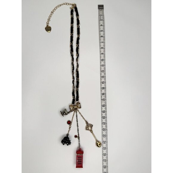 Betsey Johnson Royal Engagement Telephone Booth Tea Ribbon Bow Charm Necklace - Picture 3 of 8